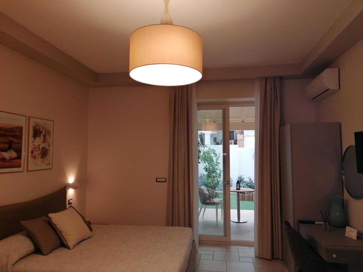 Lux Suite Taranto Eksteriør billede