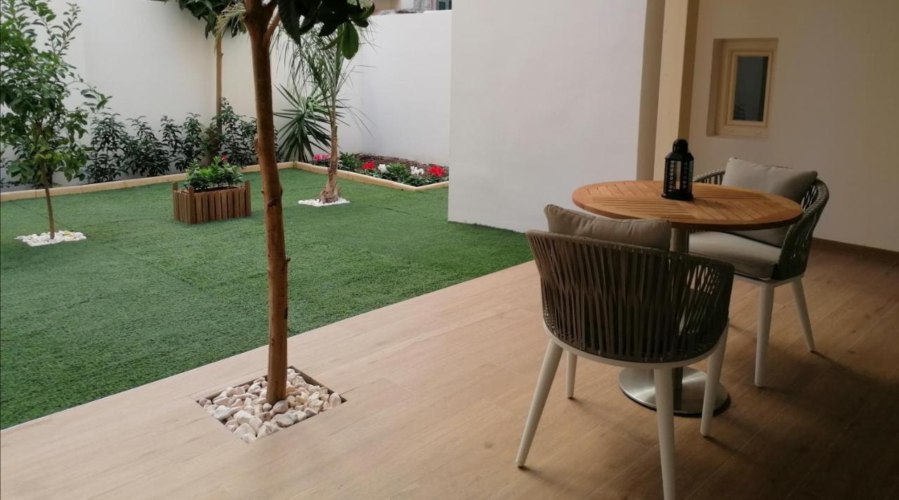 Lux Suite Taranto Eksteriør billede