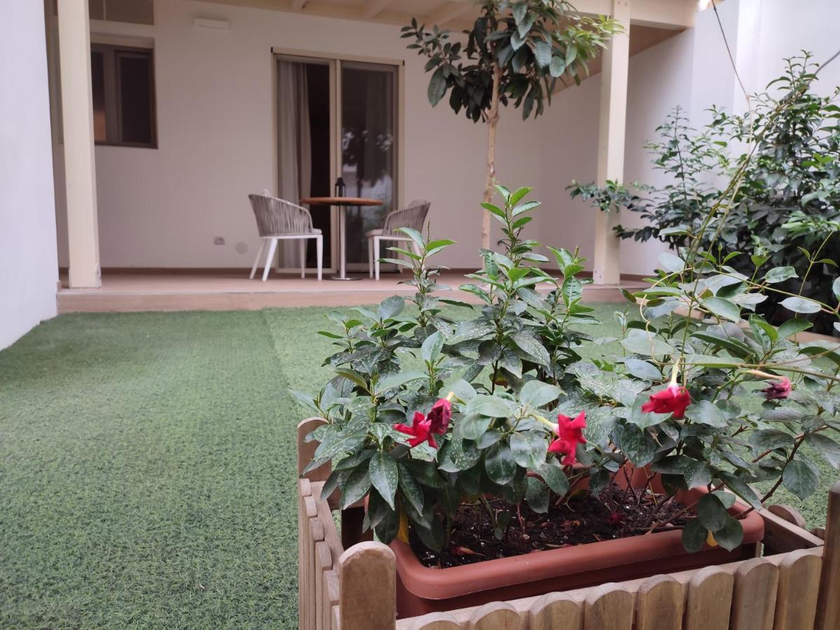 Lux Suite Taranto Eksteriør billede