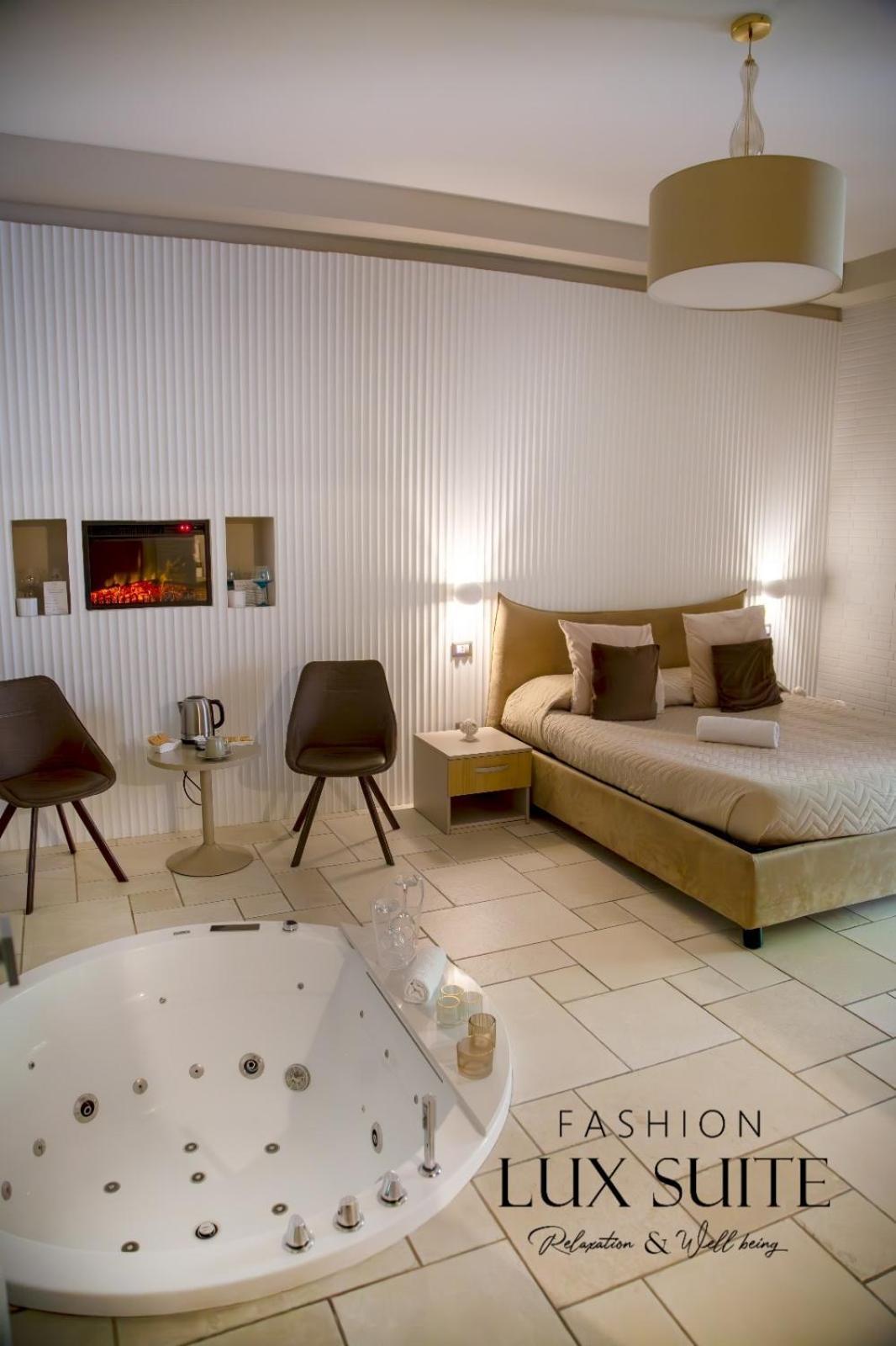 Lux Suite Taranto Eksteriør billede
